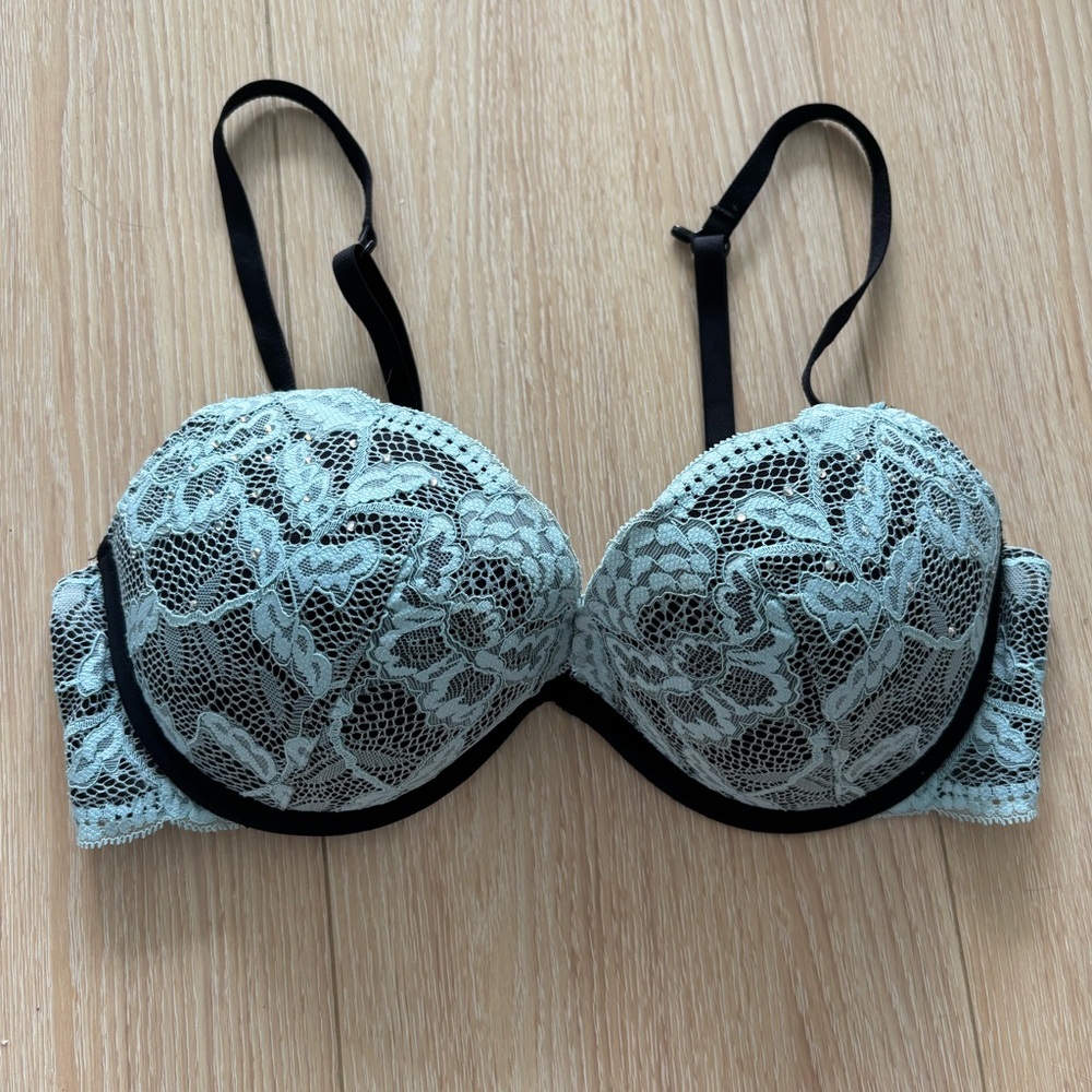 La Senza Elegant Lace Underwire Bra with Gems - Light Blue/Black, Size 34C.